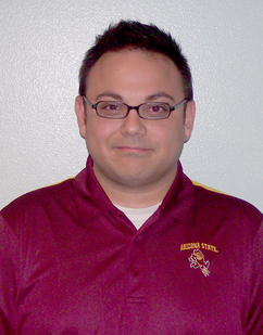 Academic advisor earns national award