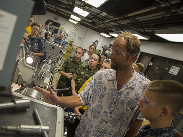 Photo: Sea Cadets tour Tempe campus to get feel for engineering
