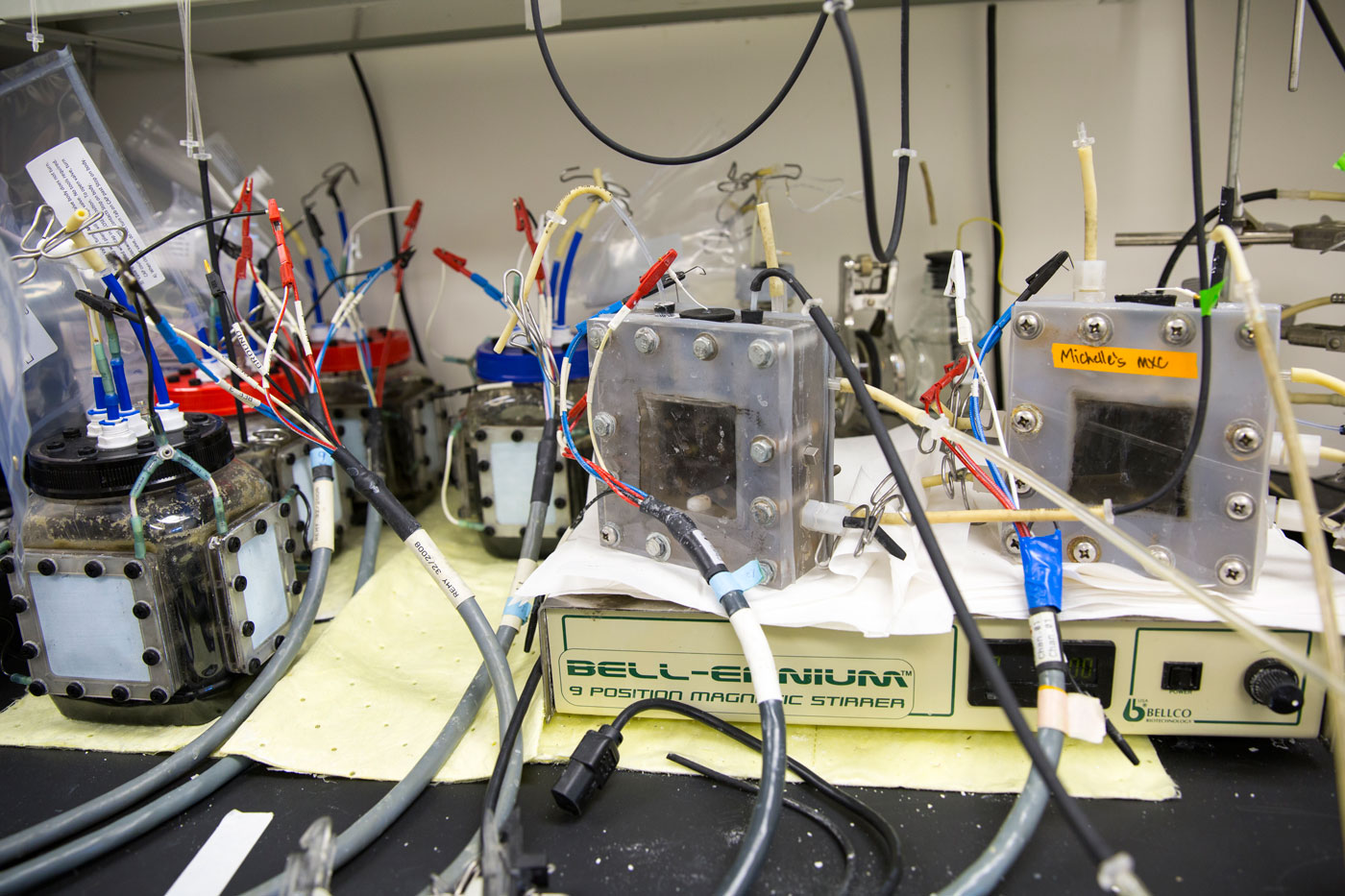 Bruce Rittmann's microbial electrochemical cells use bacteria to process organic waste in wastewater for decontamination or to produce electrical power, hydrogen gas or hydrogen peroxide.