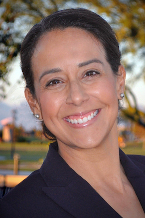 portrait of Jennifer Velez