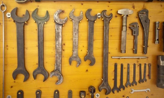 Why Do Tools Rust In Dry Arizona?