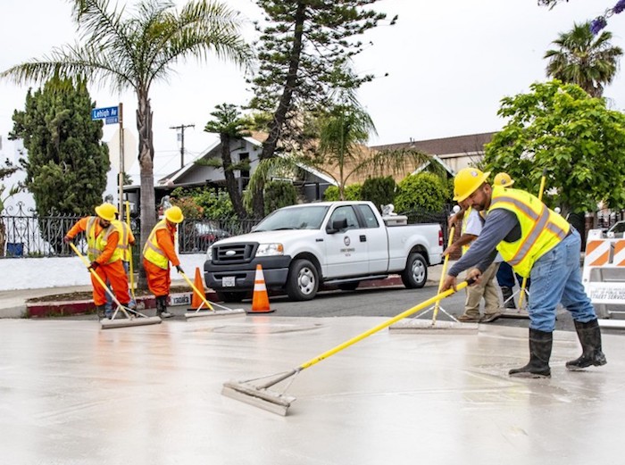The Problem With ‘Cool Pavements’: They Make People Hot