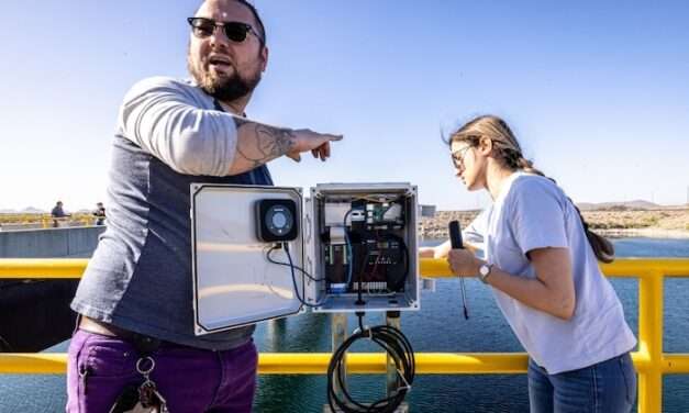 New probes gather real-time algae information in CAP canals